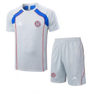 Kit Entrenamiento Bayern Munich 2025/26